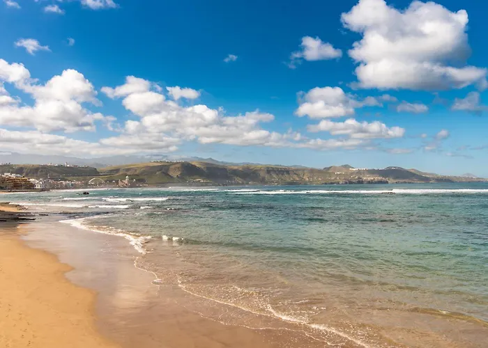 Home2book Chic Attic City&beach Views Palmas דירה *