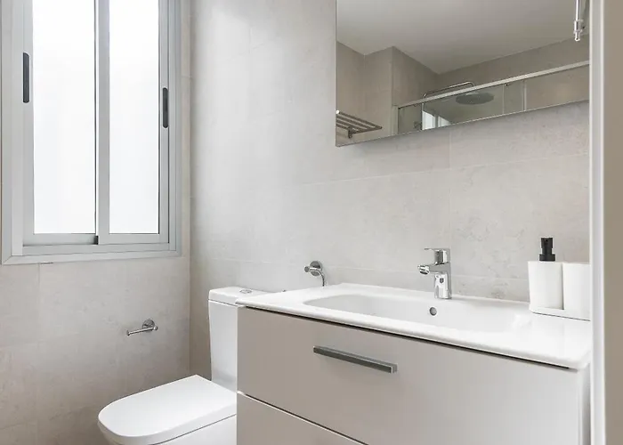 Home2book Chic Attic City&beach Views Palmas דירה