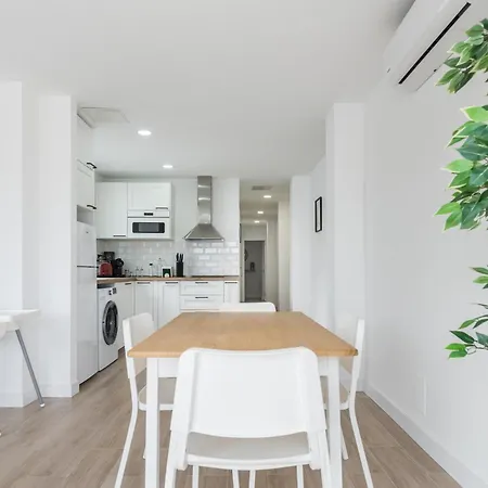 Home2book Chic Attic City&beach Views Palmas Apartment *